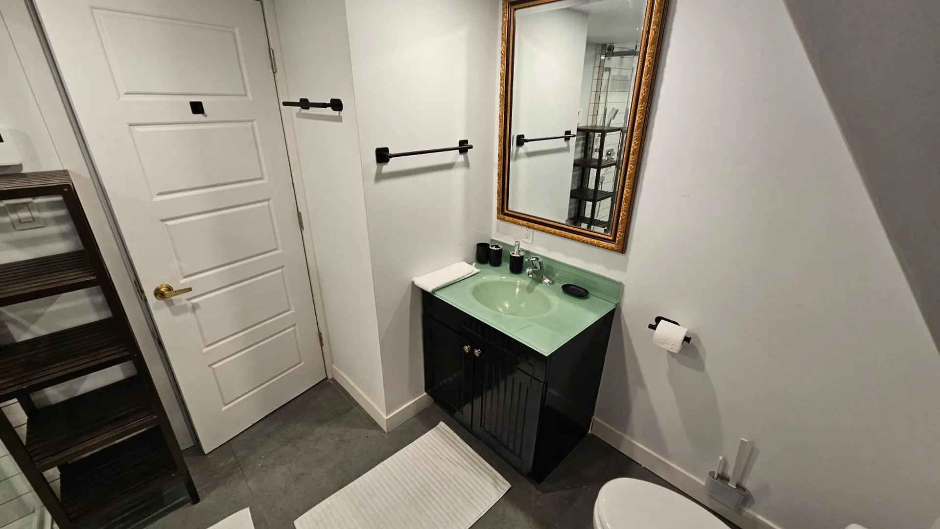 Rustique Duplex Downtown Montreal Lägenhet